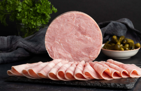 Šťavnatá krůtí šunka